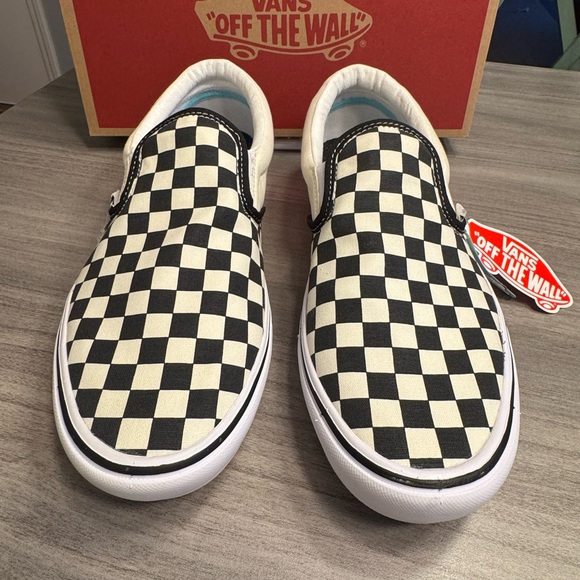 NWT Vans classic checkerboard slip-on 10.5 - Picture 3 of 5